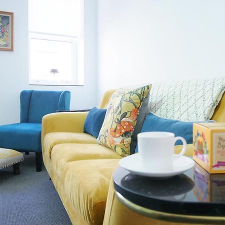 One Bedroom Luxury Ground Floor Apartment With Parking In Heart Holt Holt (Norfolk) Exterior photo