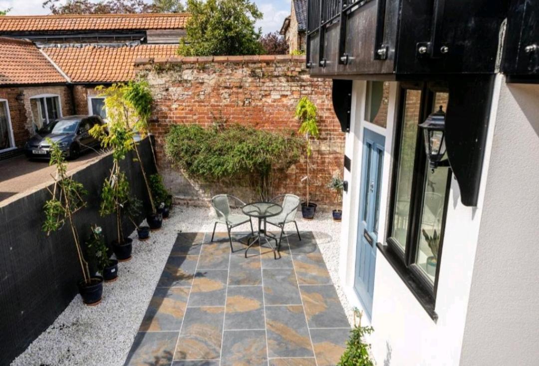 One Bedroom Luxury Ground Floor Apartment With Parking In Heart Holt Holt (Norfolk) Exterior photo